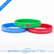 China Wholesale preiswertes Silikon-Armband oder Wristband mit kundengebundenem Firmenzeichen